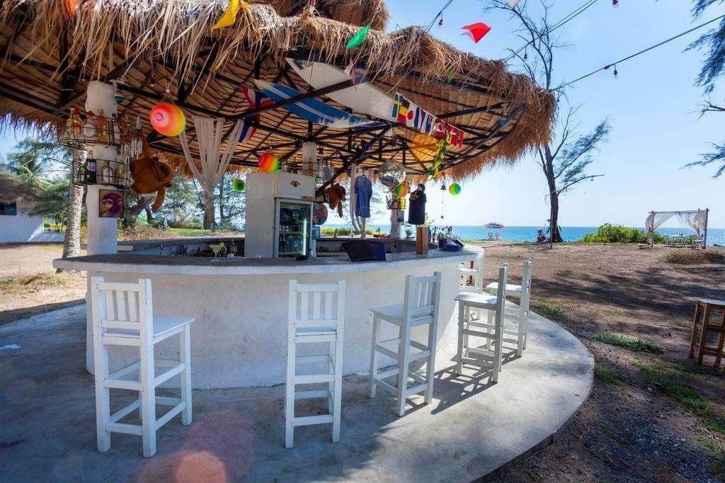 Micky Monkey Beach At Maikhao Beach Hotel Mai Khao Ngoại thất bức ảnh
